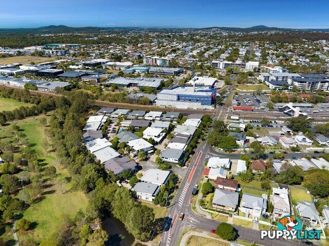 U24 / 123 Barrack Road Cannon Hill QLD 4170