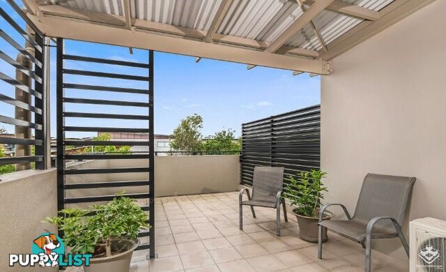 U24 / 123 Barrack Road Cannon Hill QLD 4170
