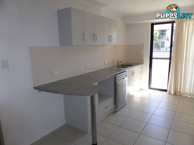 6-24 Henry Street West End QLD 4810