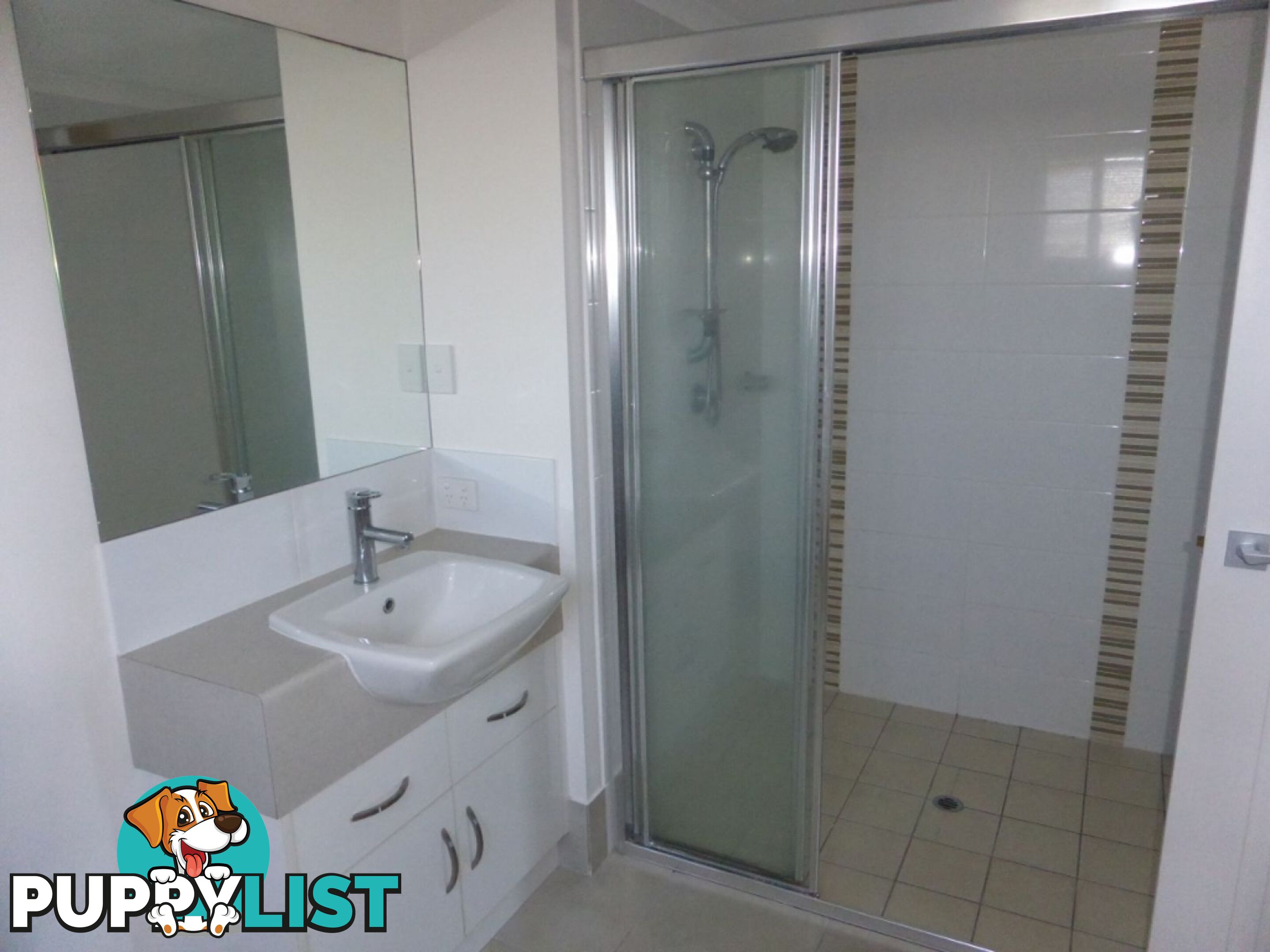 6-24 Henry Street West End QLD 4810