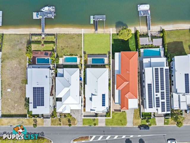 14 Lakeview Boulevard Mermaid Waters QLD 4218