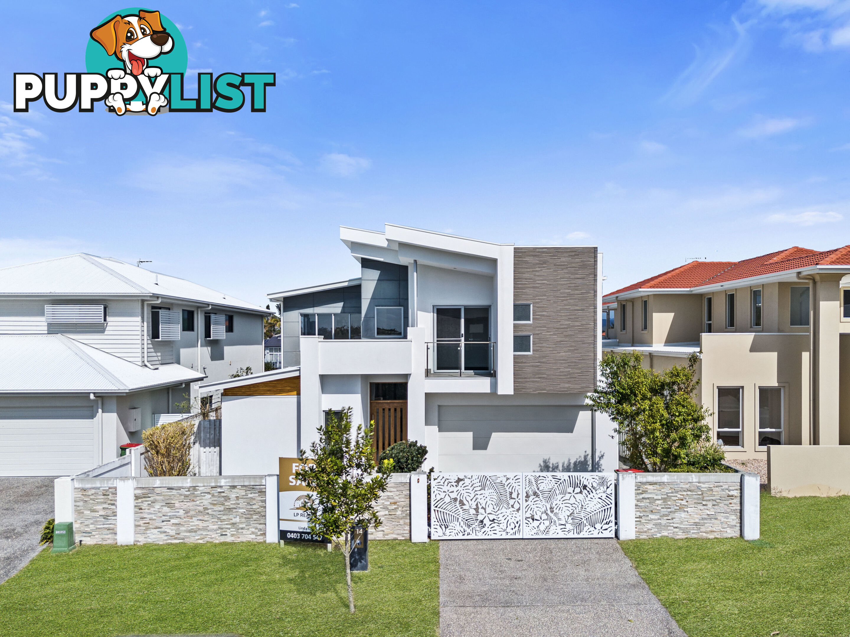 14 Lakeview Boulevard Mermaid Waters QLD 4218