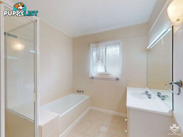 128 Spitfire Avenue Strathpine QLD 4500