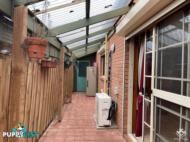 9 Oakfield Court Melton South VIC 3338