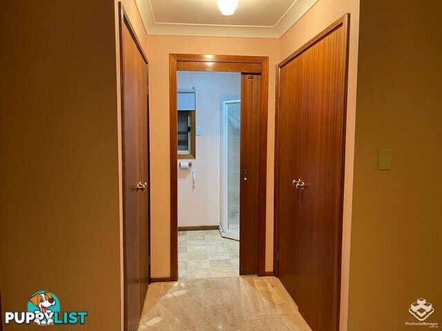 9 Oakfield Court Melton South VIC 3338