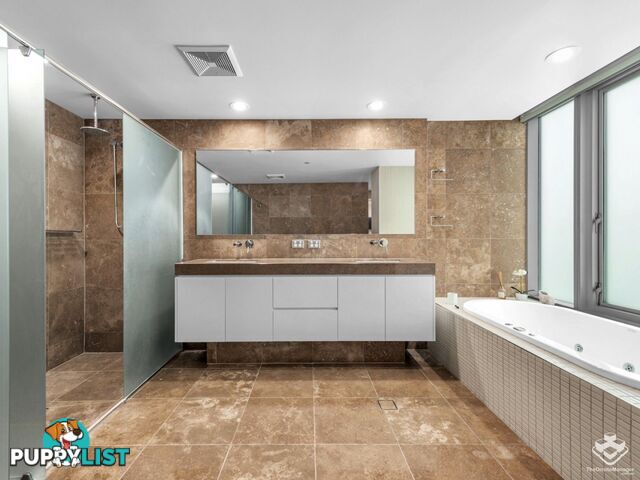 ID:3881722 483 Adelaide Street Brisbane City QLD 4000