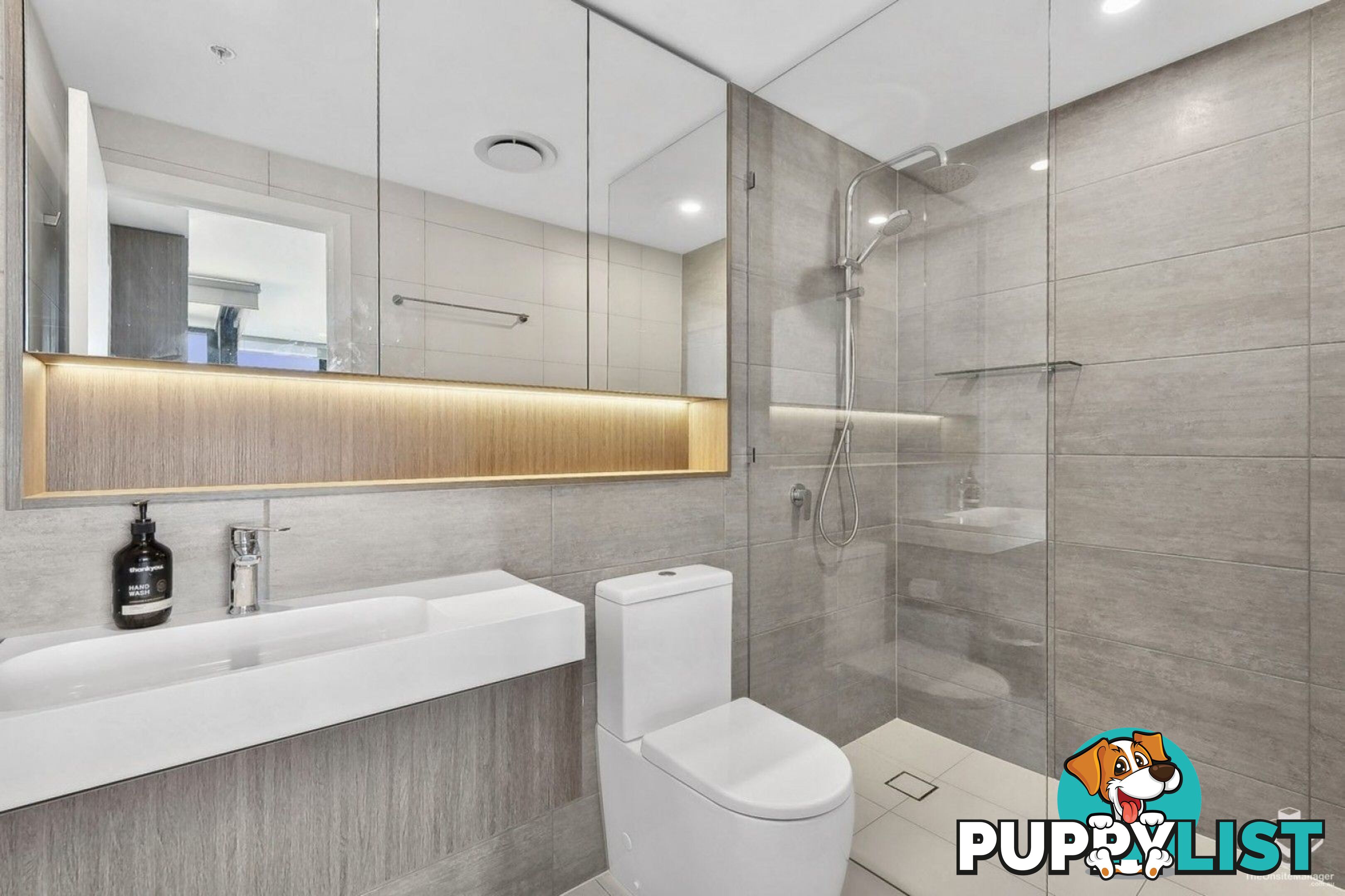 ID:21149030 5 The Darling Avenue Broadbeach QLD 4218
