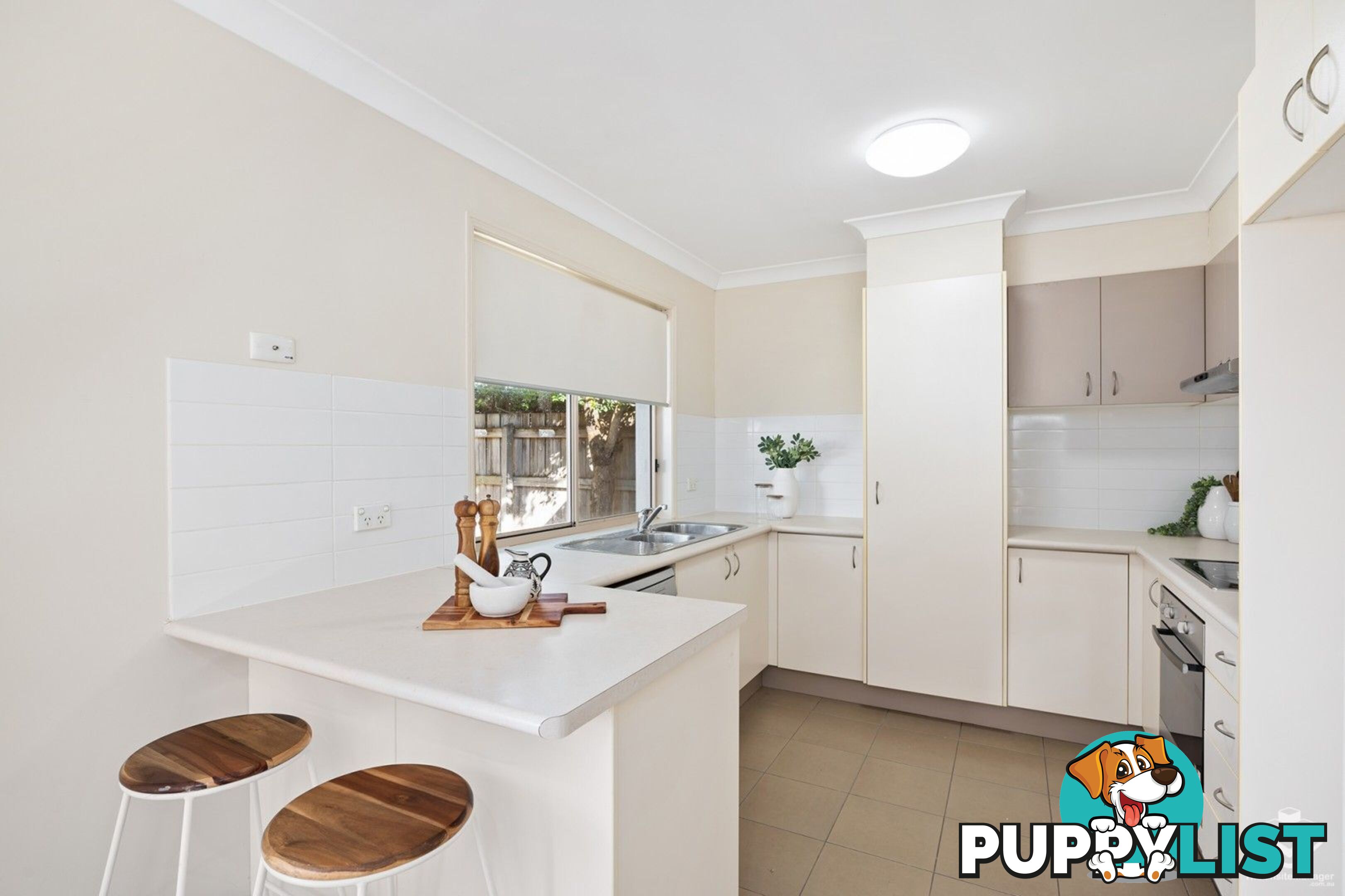 8/50 Johnston Street Carina QLD 4152