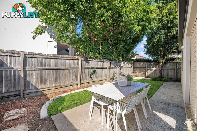 8/50 Johnston Street Carina QLD 4152