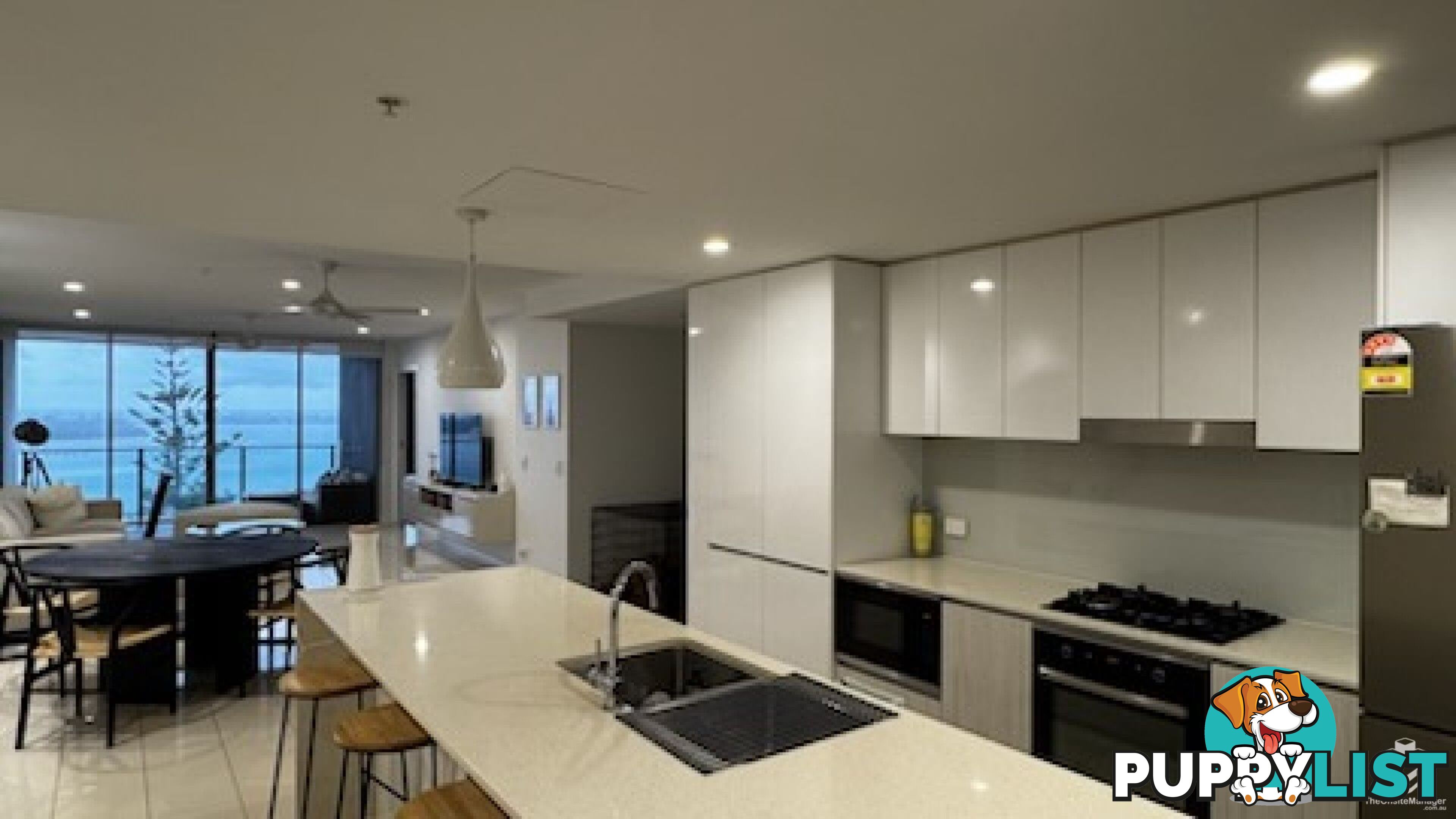 ID:21157315 388 Marine Parade Labrador QLD 4215