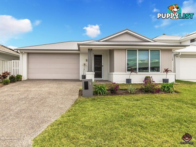 9 Meadow Circuit Helensvale QLD 4212