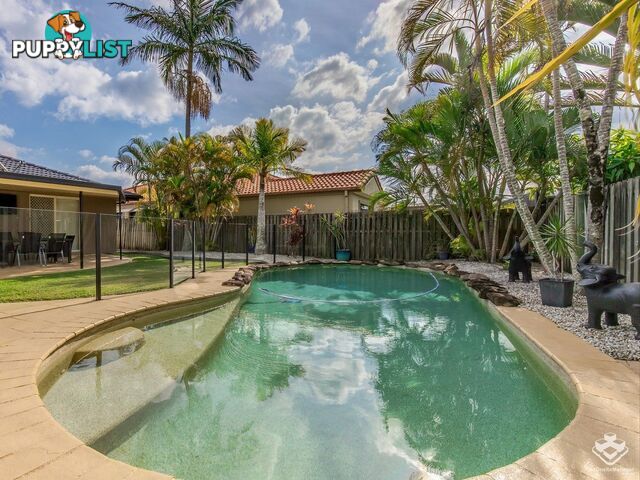 15 Eastbank Terrace Helensvale QLD 4212