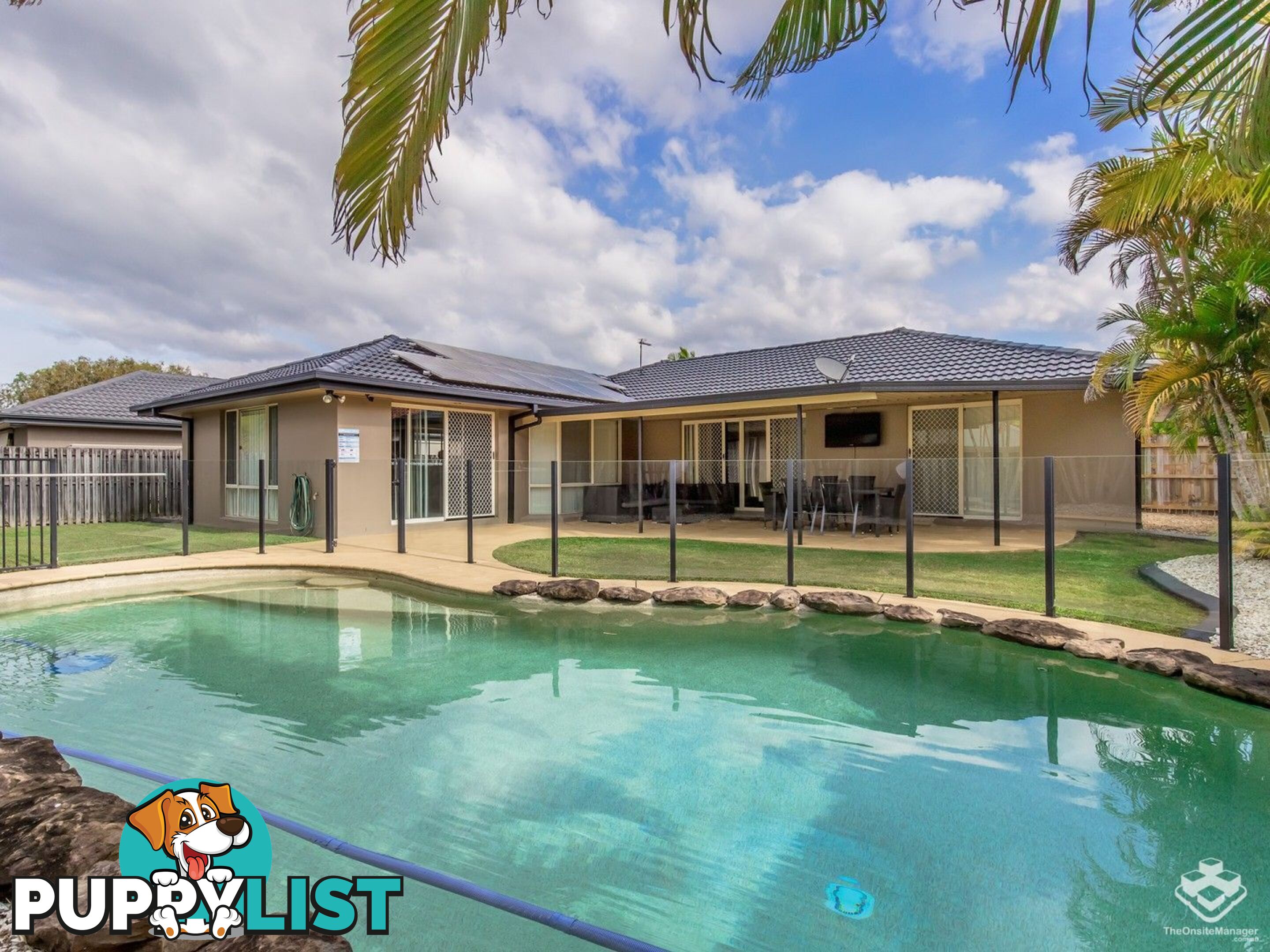 15 Eastbank Terrace Helensvale QLD 4212