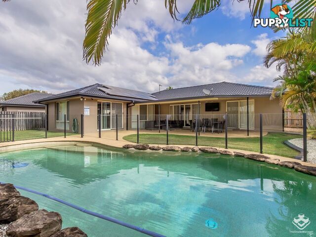 15 Eastbank Terrace Helensvale QLD 4212