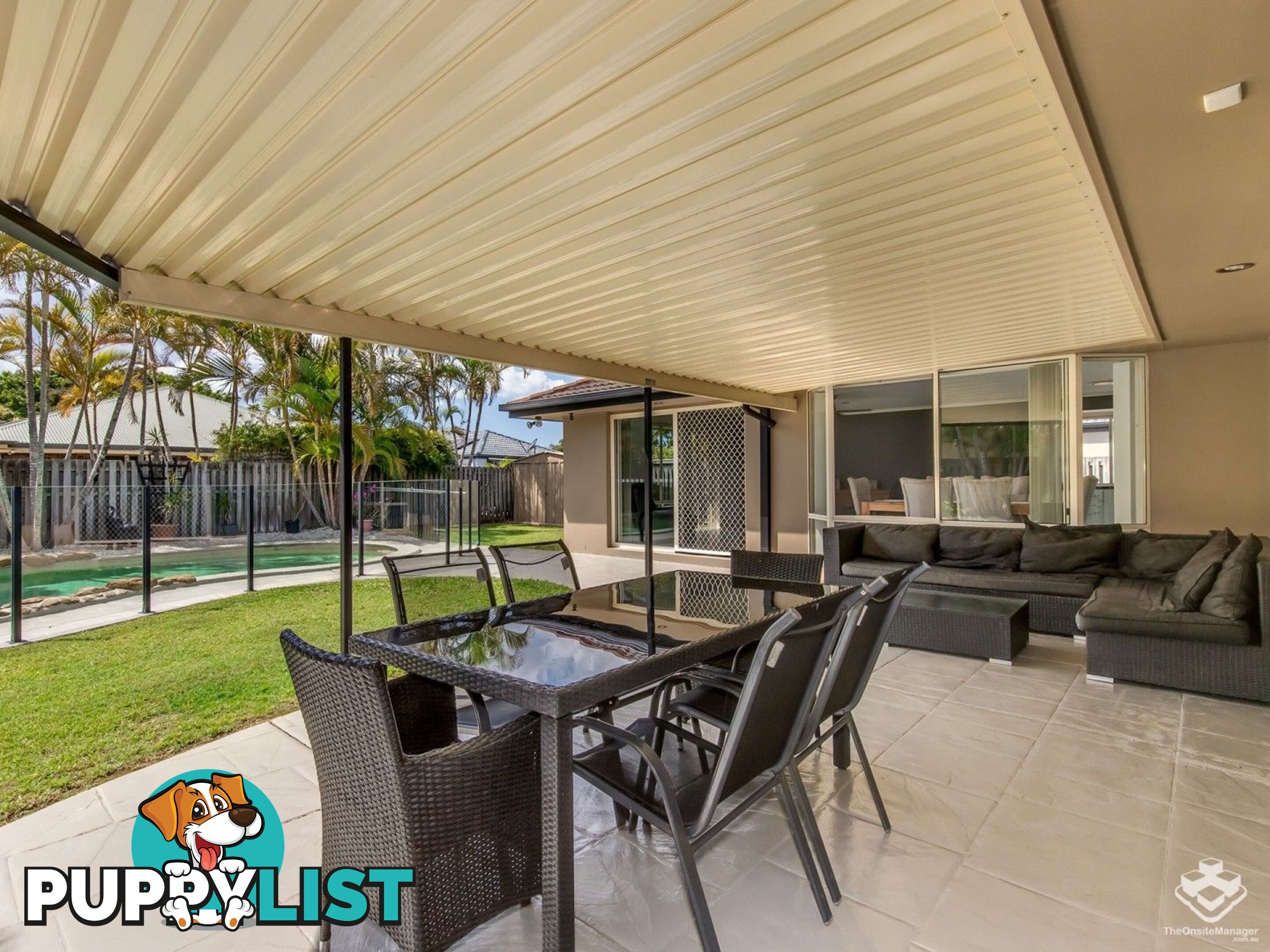 15 Eastbank Terrace Helensvale QLD 4212