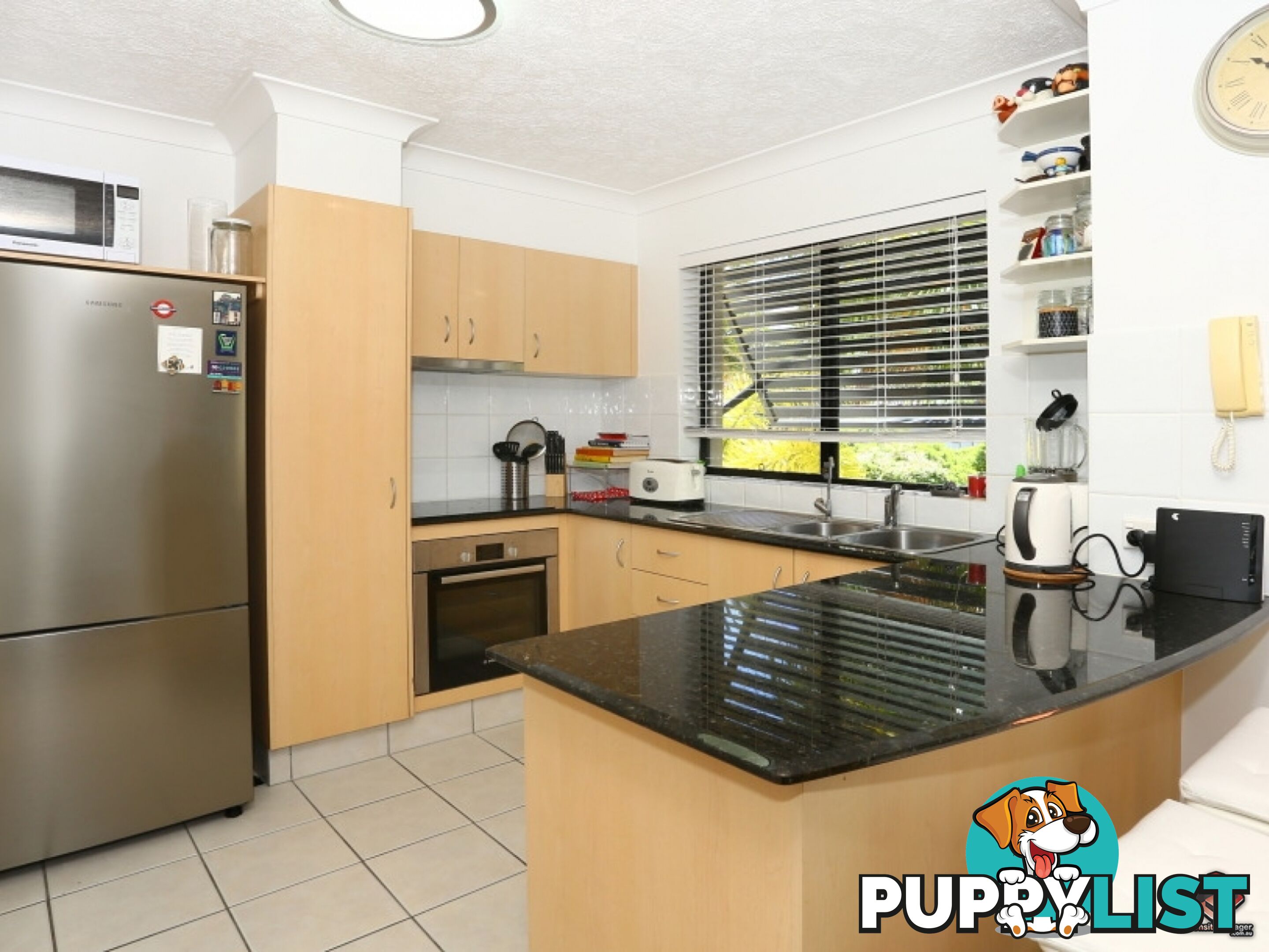 38 Labrador Street Labrador QLD 4215