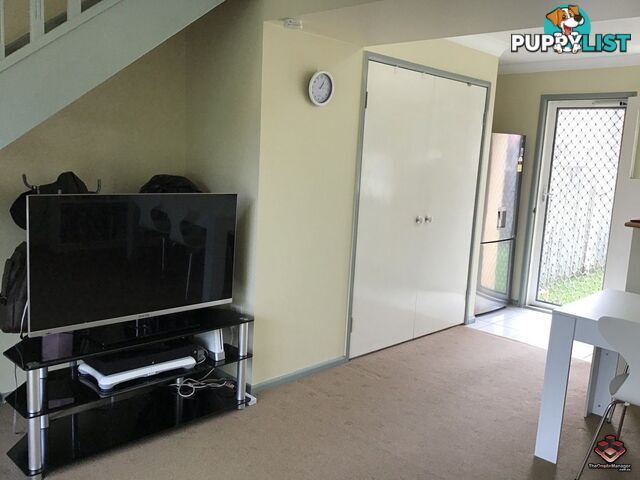 ID:21080599 50 St Kevins Avenue Benowa QLD 4217