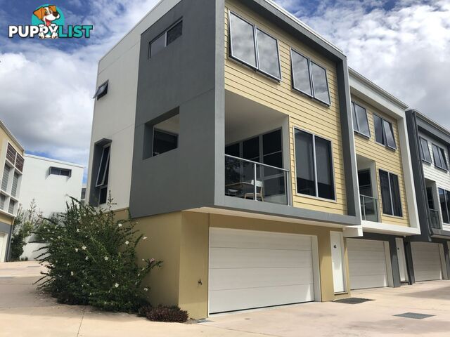 ID:3898115/2 Town Centre Close Carrara QLD 4211