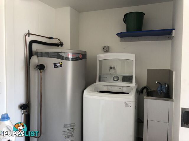 ID:3898115/2 Town Centre Close Carrara QLD 4211