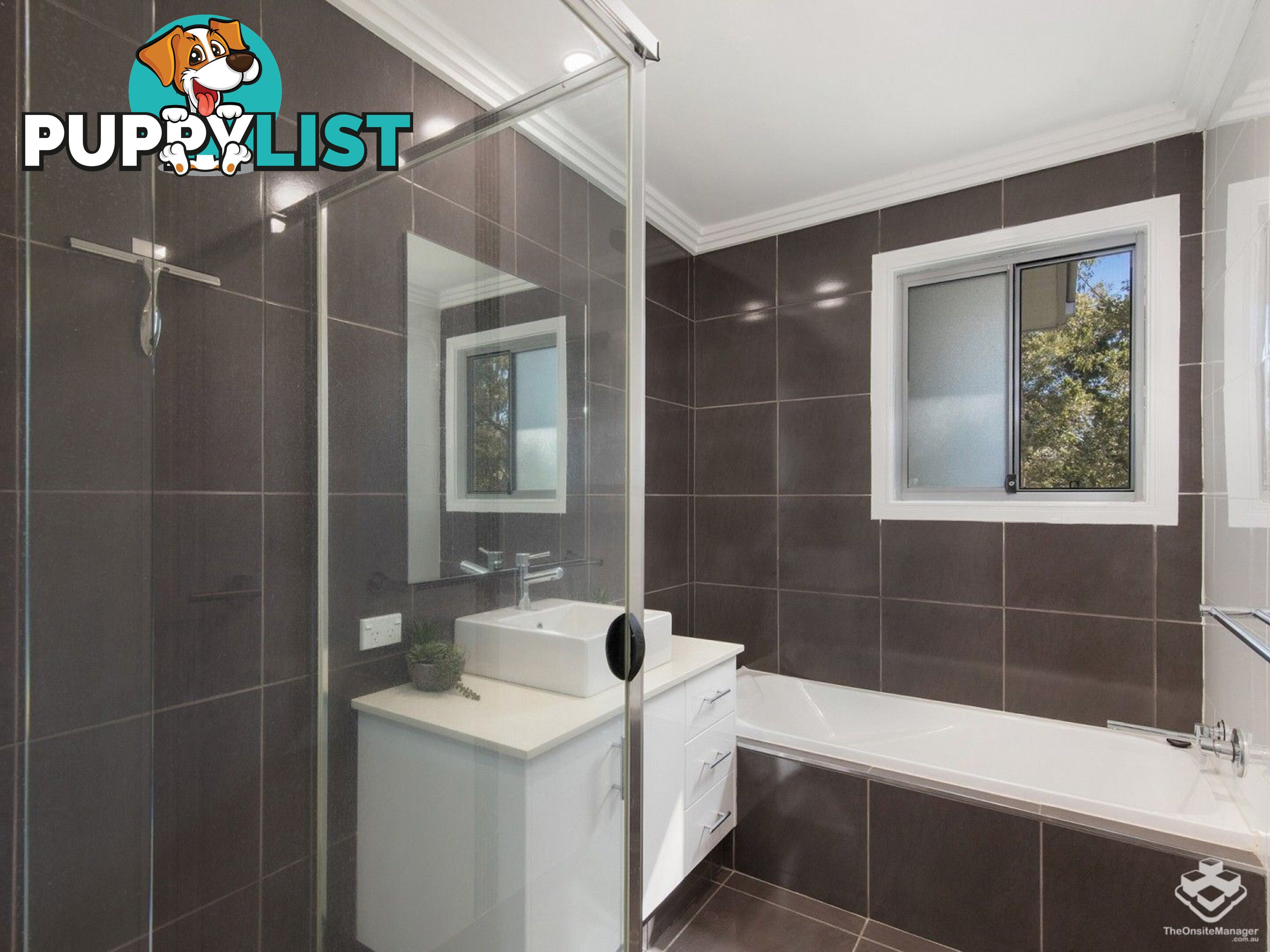 4/12 Careel Close Helensvale QLD 4212
