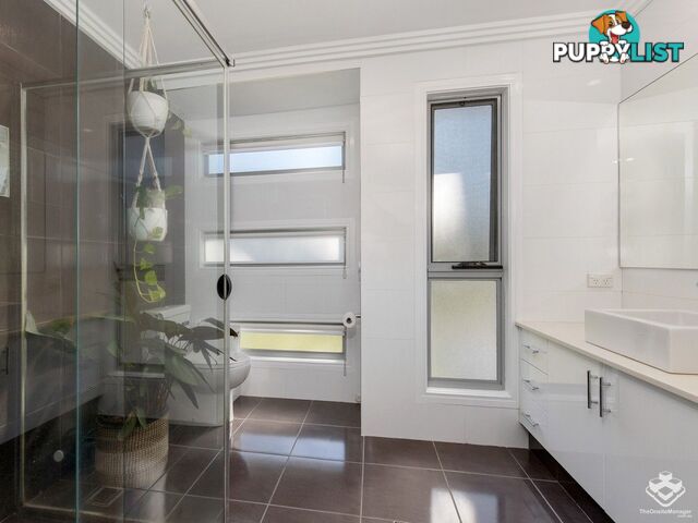 4/12 Careel Close Helensvale QLD 4212