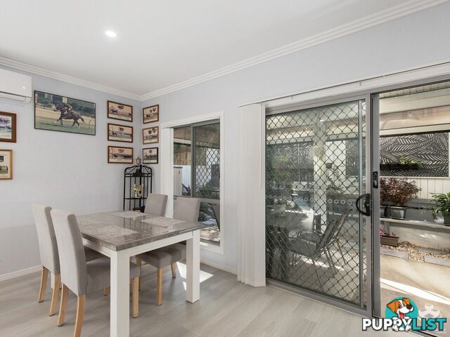 4/12 Careel Close Helensvale QLD 4212