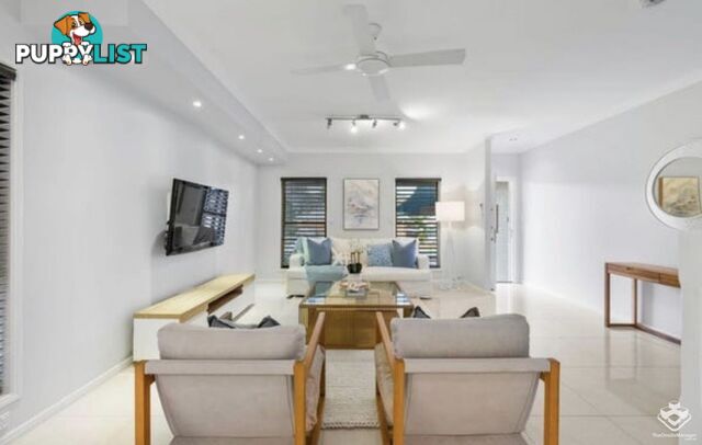 2 Rambler Street Bardon QLD 4065