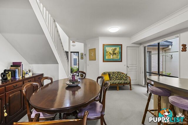 27/2 Springhill Drive Sippy Downs qld 4556