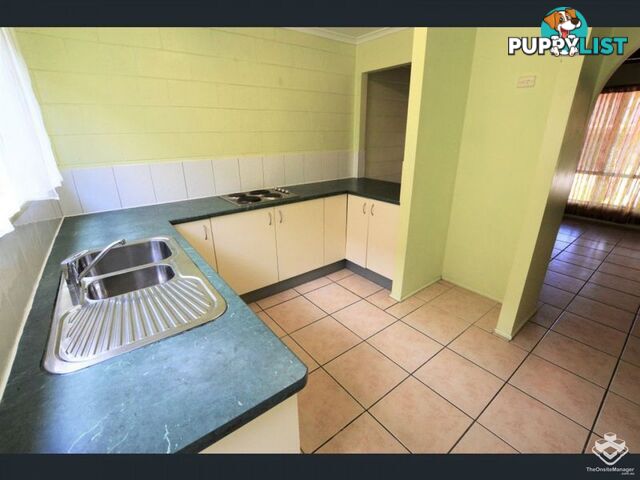 5/8 Heather Street Logan Central QLD 4114