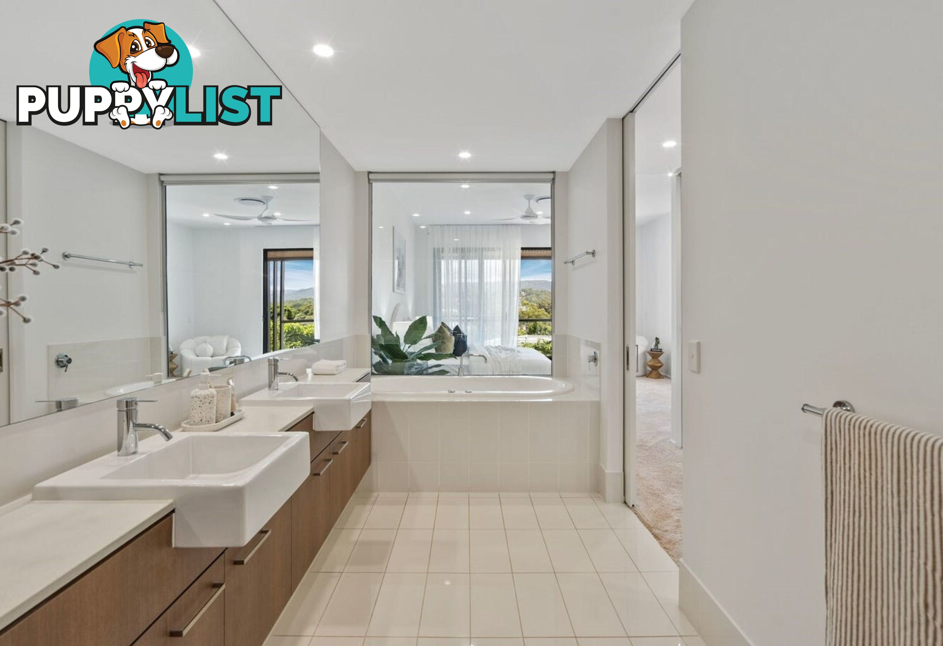 ID:21152995 310 Easthill Drive Robina QLD 4226