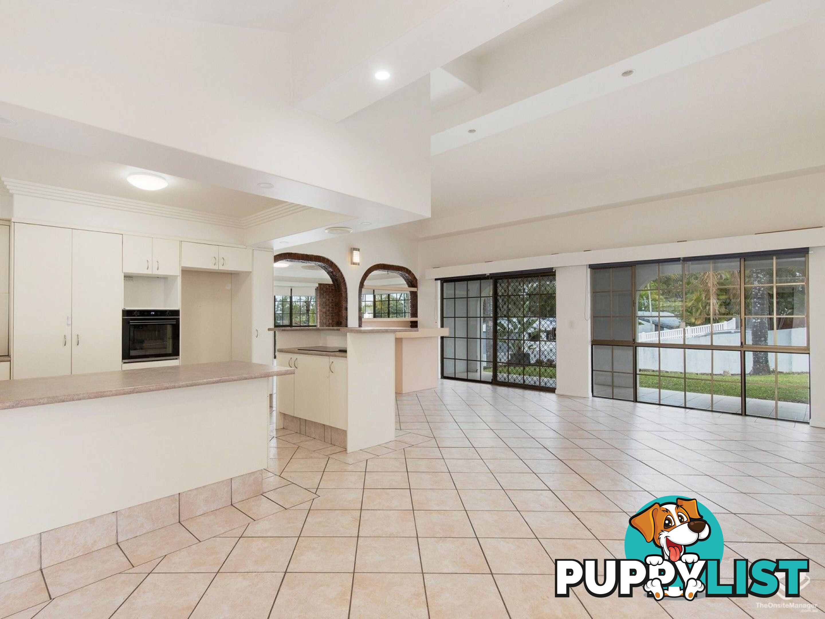 2 Nowra Court Helensvale QLD 4212