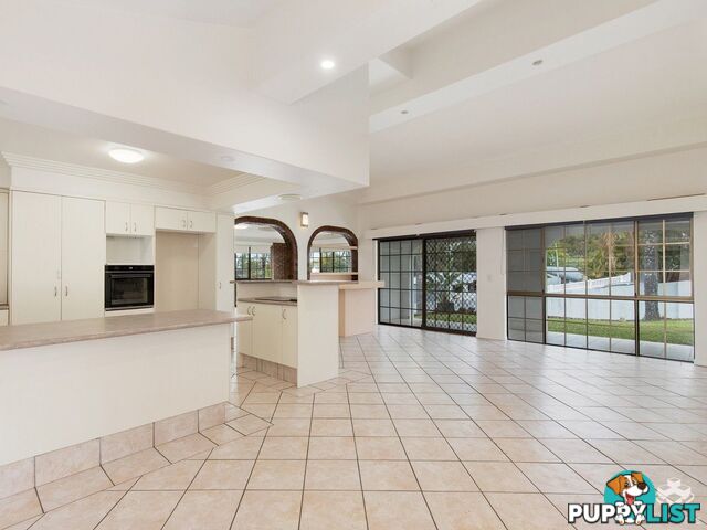2 Nowra Court Helensvale QLD 4212