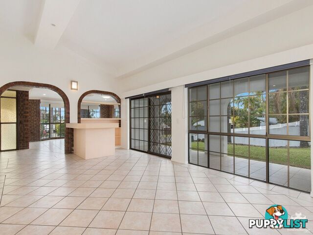 2 Nowra Court Helensvale QLD 4212