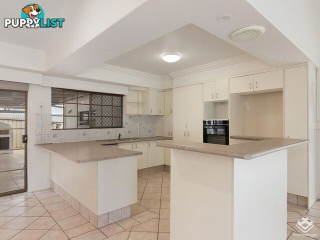 2 Nowra Court Helensvale QLD 4212