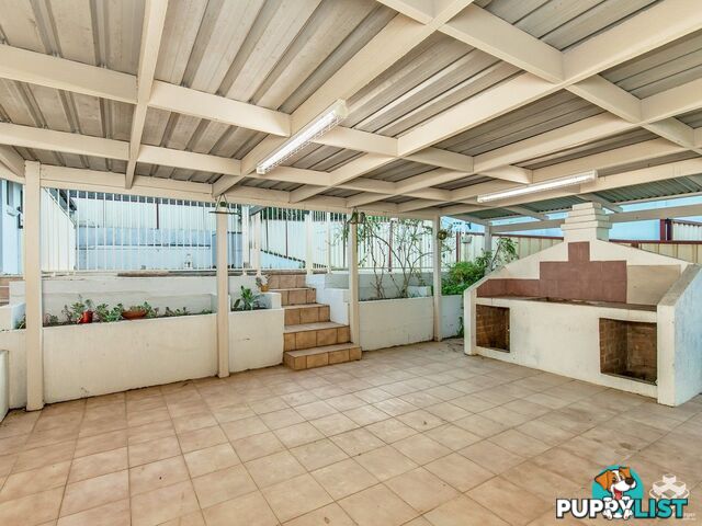 2 Nowra Court Helensvale QLD 4212