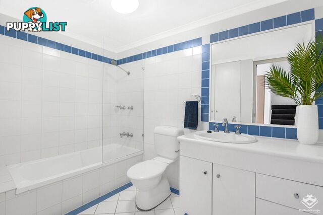 ID:21152862 220 Marine Parade Labrador QLD 4215