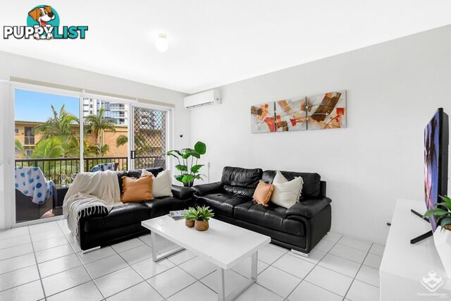 ID:21152862 220 Marine Parade Labrador QLD 4215