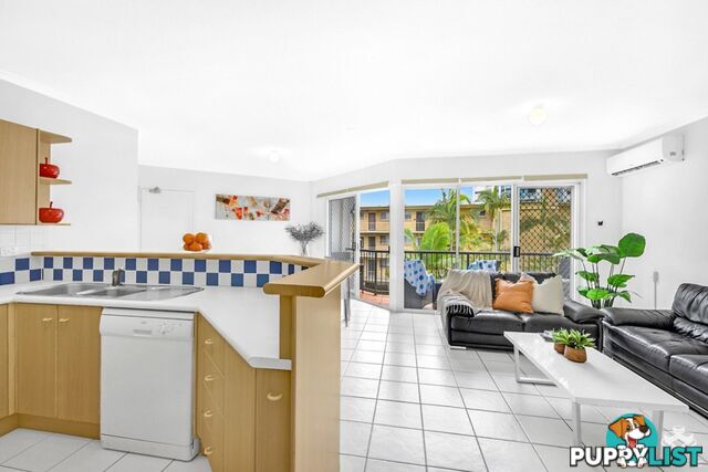 ID:21152862 220 Marine Parade Labrador QLD 4215