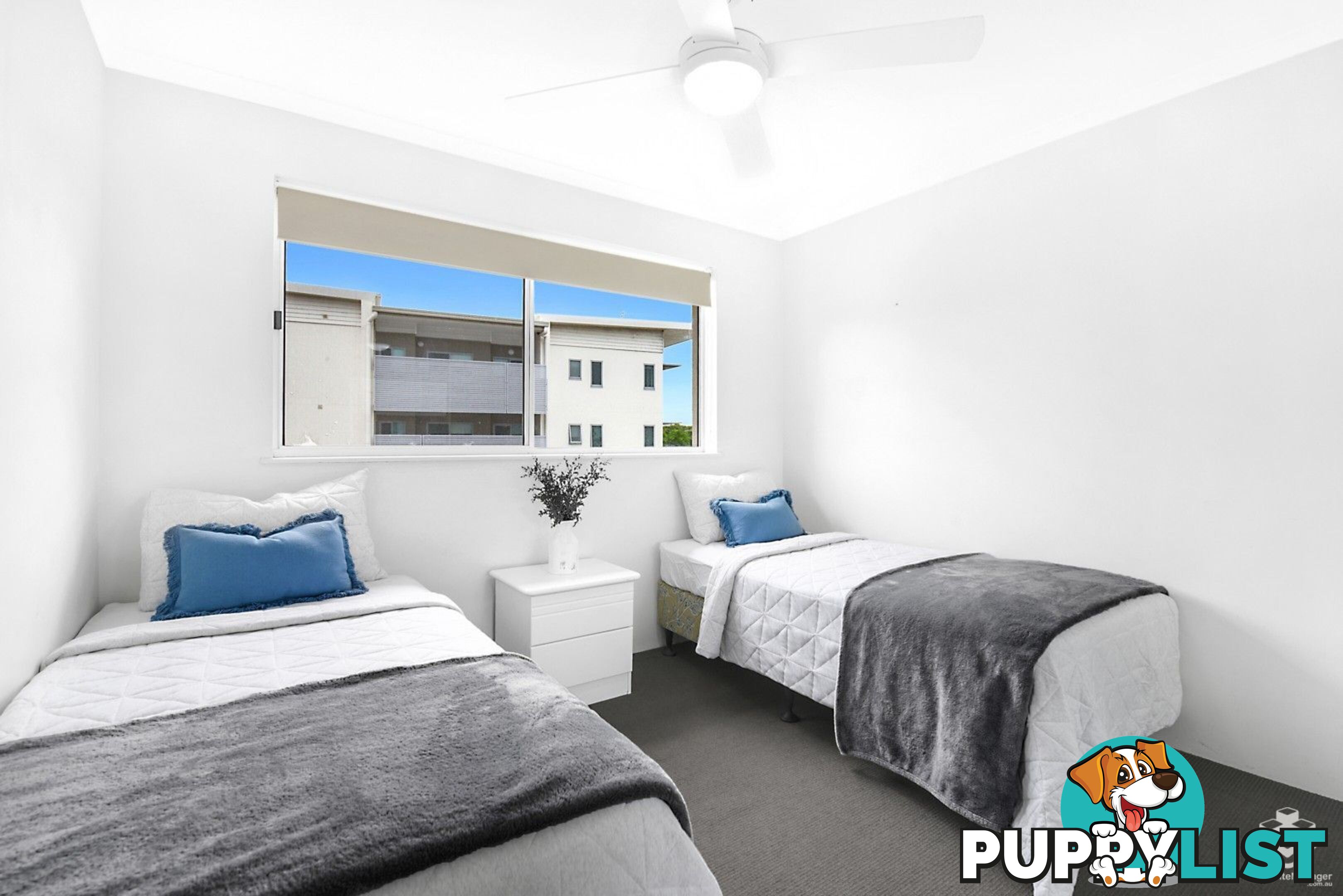 ID:21152862 220 Marine Parade Labrador QLD 4215