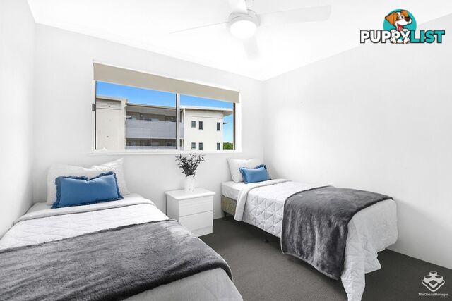 ID:21152862 220 Marine Parade Labrador QLD 4215