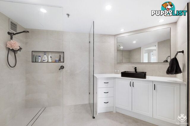 ID:21157475 7 Oatland Esplanade Runaway Bay QLD 4216