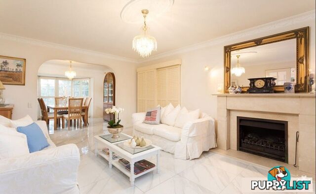 2 Dillingen Street Chapel Hill QLD 4069