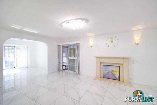 2 Dillingen Street Chapel Hill QLD 4069