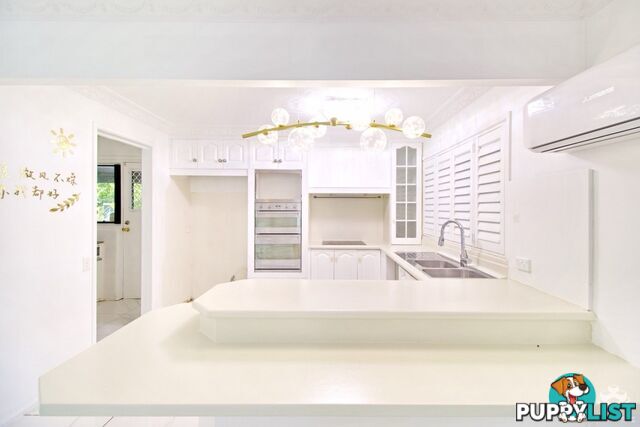 2 Dillingen Street Chapel Hill QLD 4069