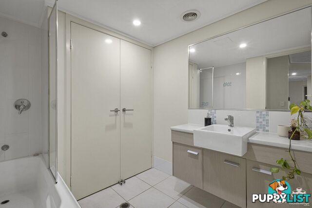 17/4 Grand Parade Parrearra QLD 4575