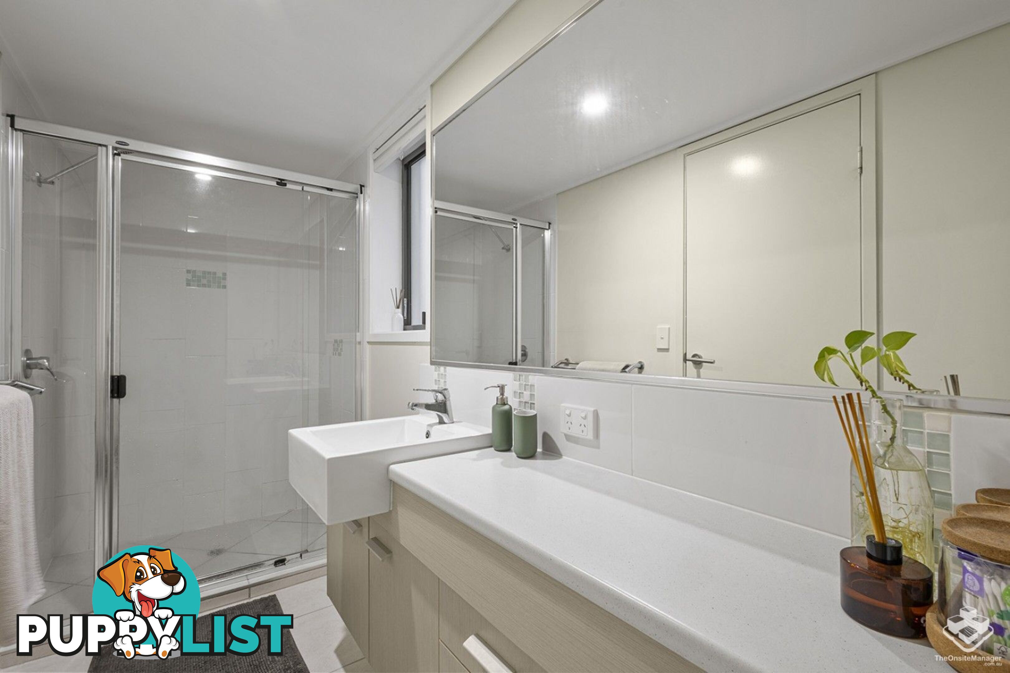 17/4 Grand Parade Parrearra QLD 4575