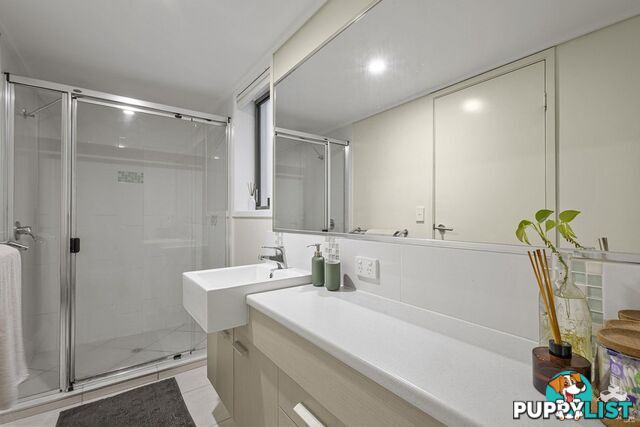 17/4 Grand Parade Parrearra QLD 4575