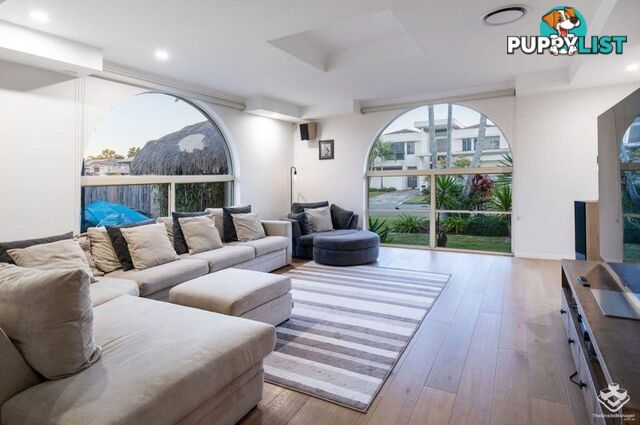 1643 Riverdale Court Hope Island QLD 4212