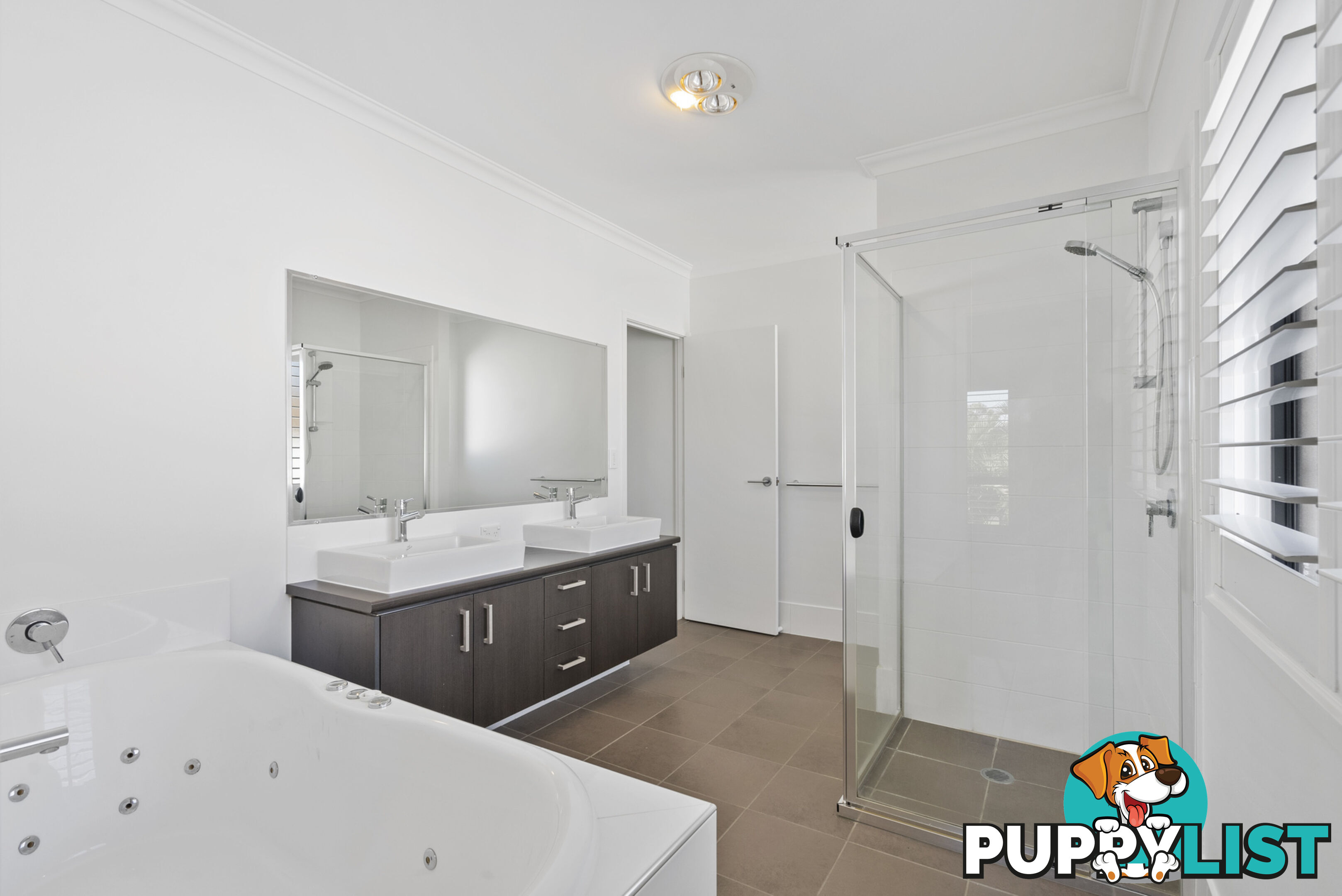 23 McAuley Parade Pacific Pines QLD 4211
