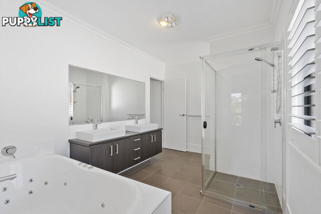 23 McAuley Parade Pacific Pines QLD 4211